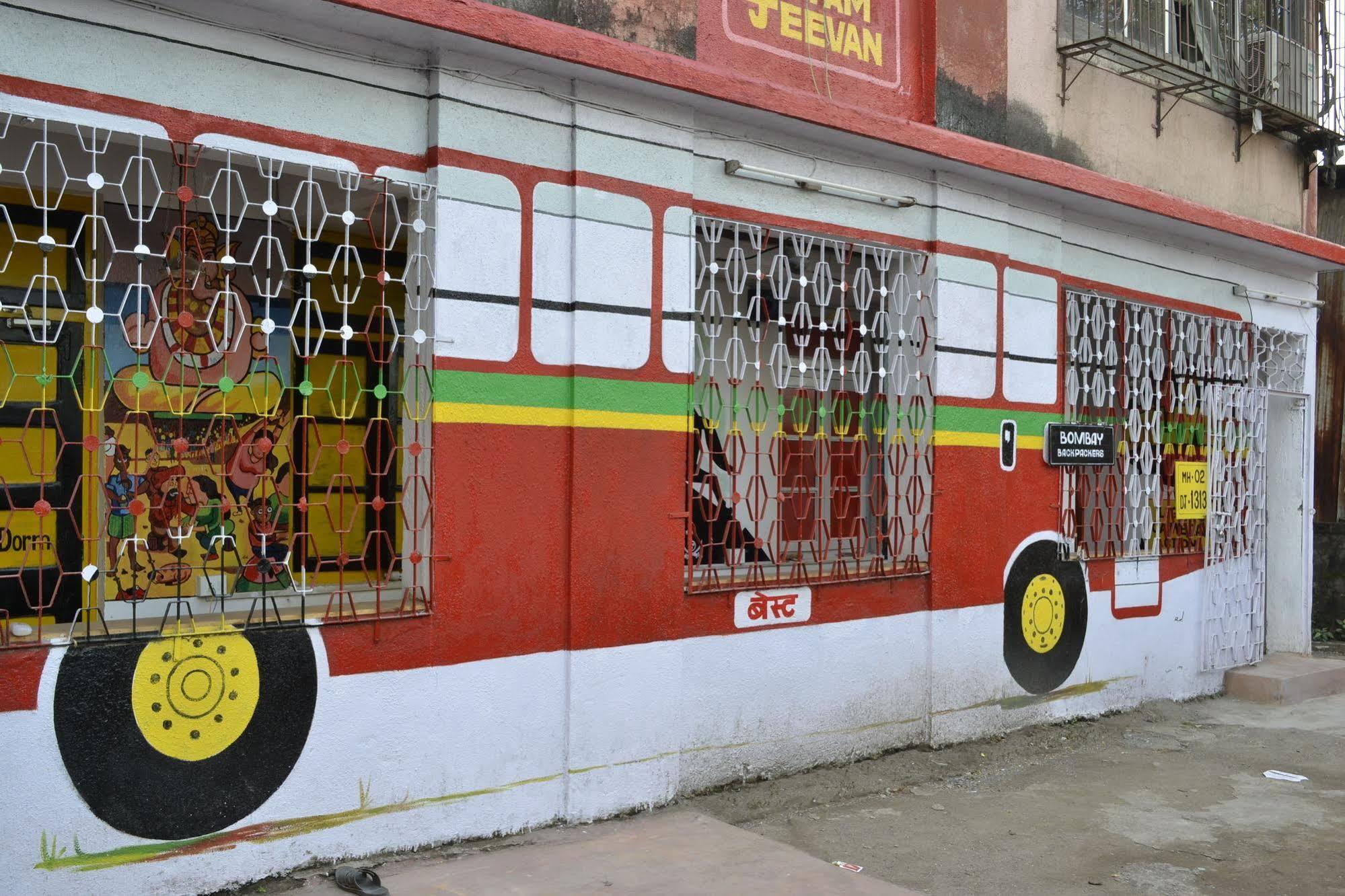 Хостел Bombay Backpackers Экстерьер фото
