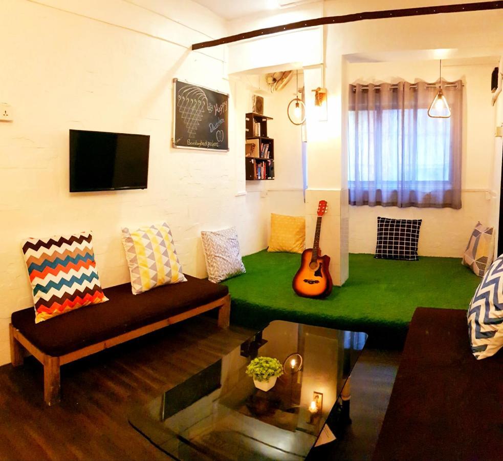 Хостел Bombay Backpackers Экстерьер фото
