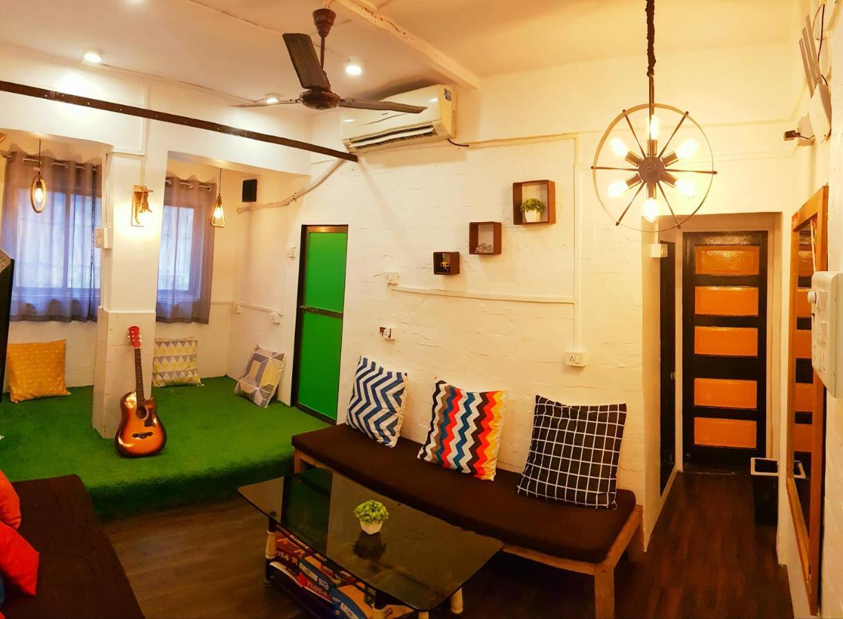 Хостел Bombay Backpackers Экстерьер фото