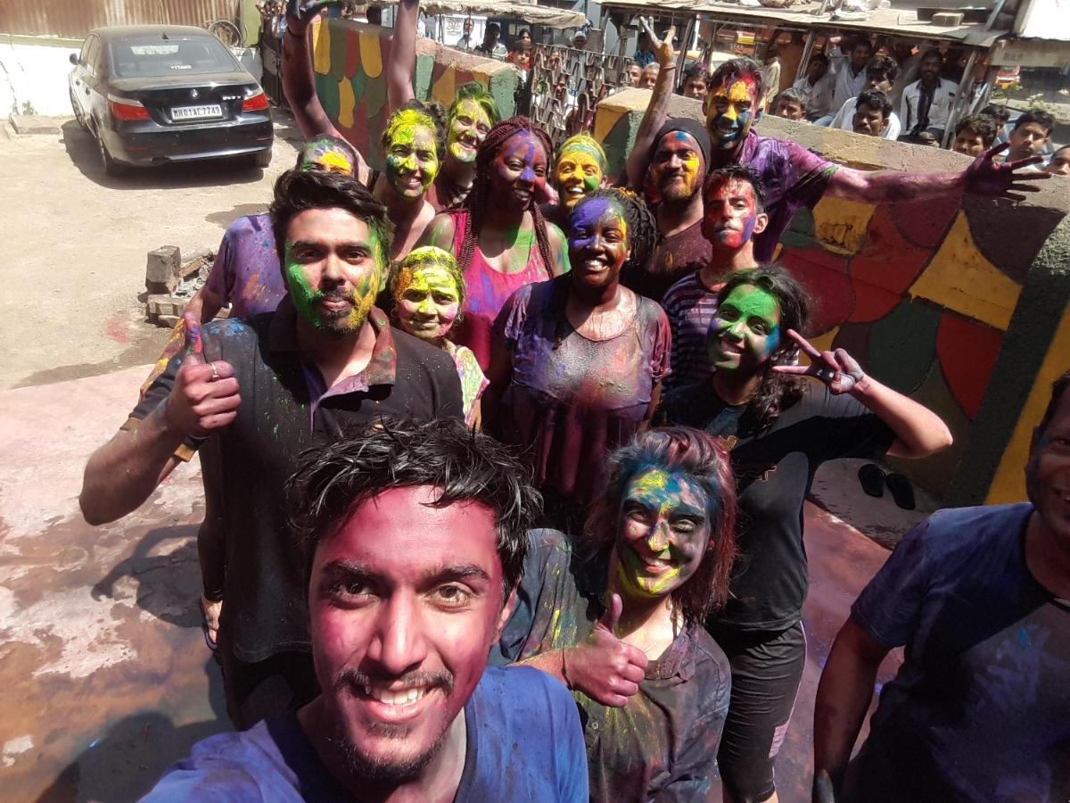 Хостел Bombay Backpackers Экстерьер фото